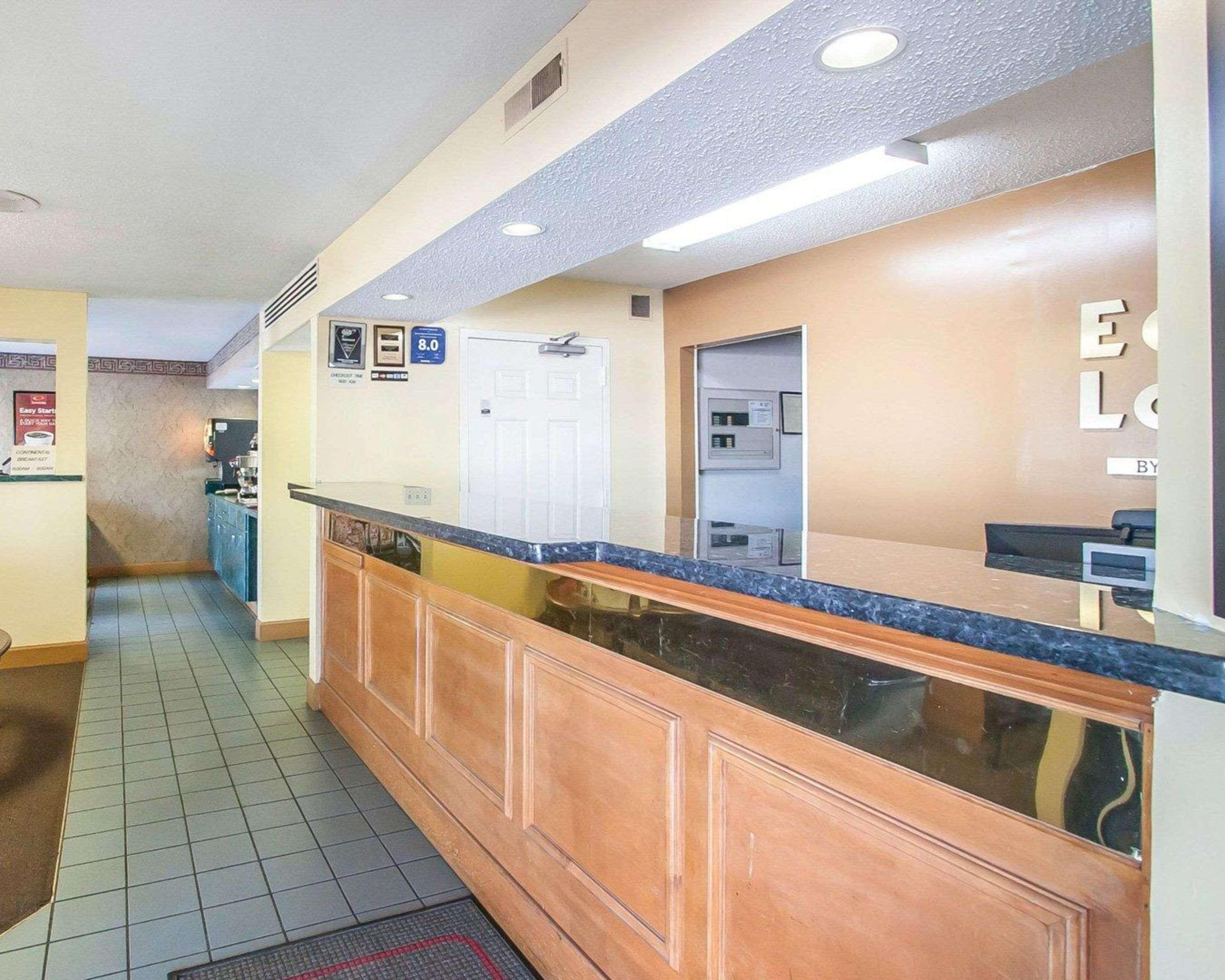 Econo Lodge Inn & Suites Murfreesboro Exterior foto