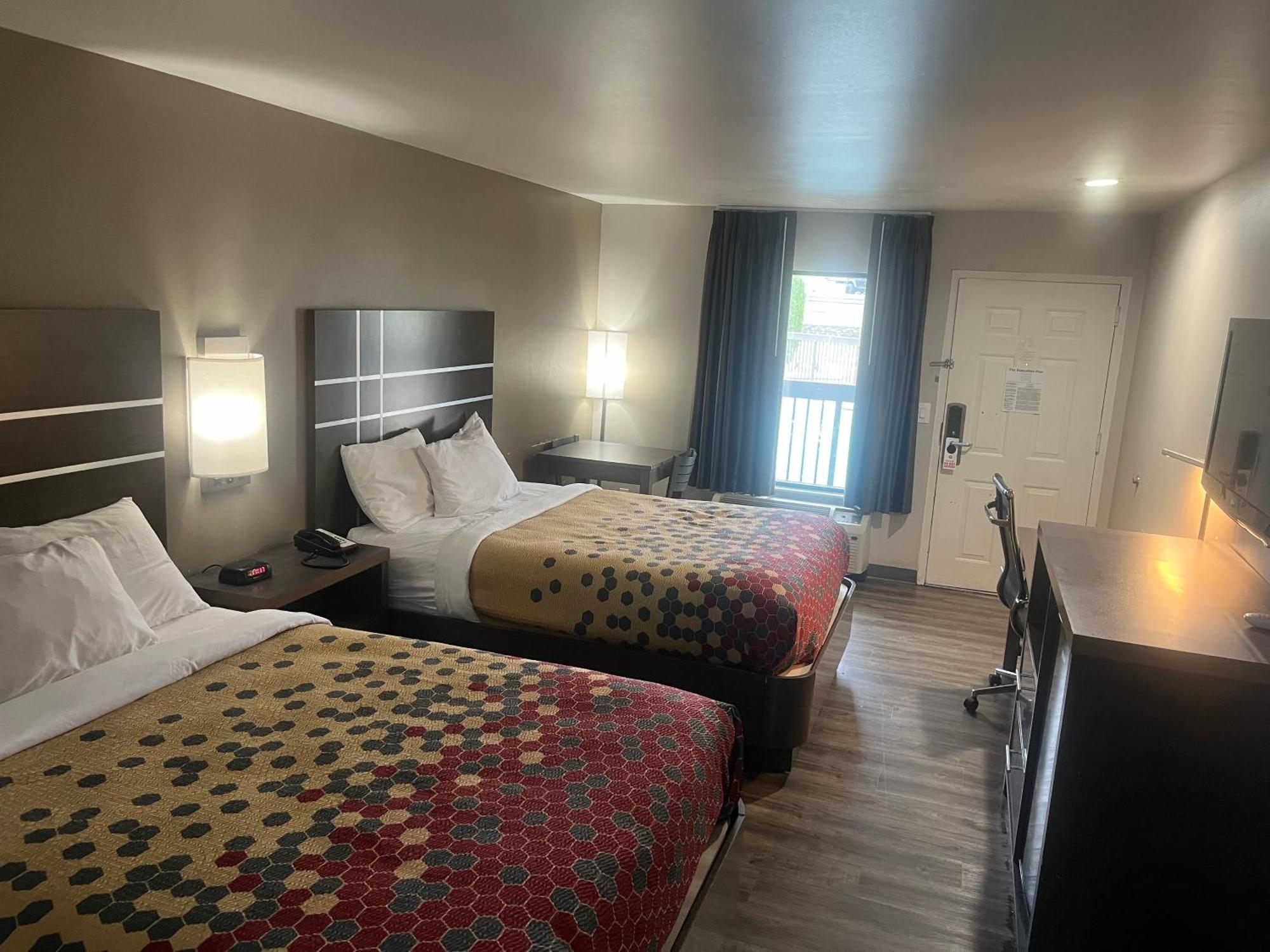 Econo Lodge Inn & Suites Murfreesboro Exterior foto